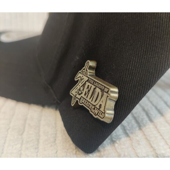 The Legend Of Zelda, Breath Of The Wild Cap Hat Adult Snapback Black Gold W/ Pin - Picture 3 of 9